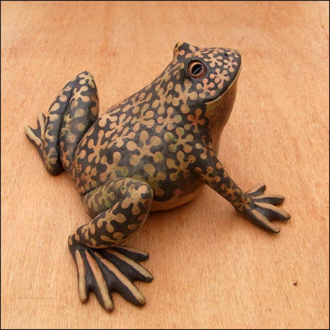 hand modelled pottery frog